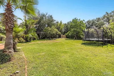 1194 Jaguar Cir, Gulf Breeze, FL 32563 - Photo 10