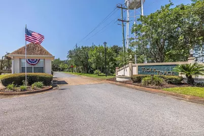 1194 Jaguar Cir, Gulf Breeze, FL 32563 - Photo 12