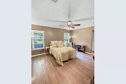 5729 Lia Dr, Milton, FL 32570 - Photo 10