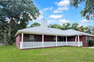 5729 Lia Dr, Milton, FL 32570 - Photo 1