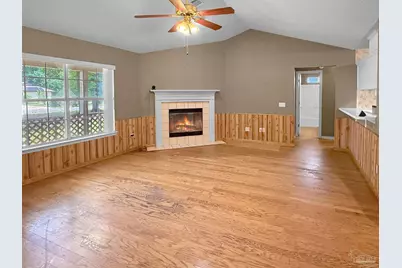 5729 Lia Dr, Milton, FL 32570 - Photo 4