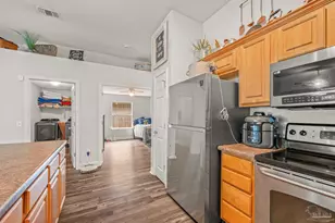 6014 Montgomery Ave, Pensacola, FL 32526 - Photo 10