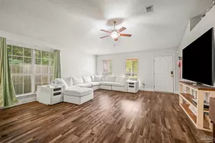 6014 Montgomery Ave, Pensacola, FL 32526 - Photo 4
