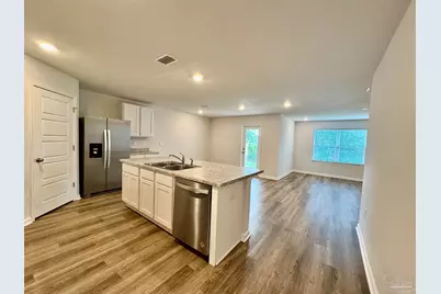 6081 Secretariat Way, Pensacola, FL 32526 - Photo 2