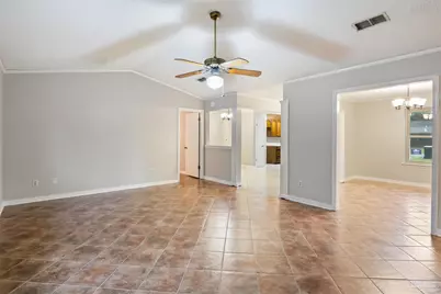 7757 Grundy St, Pensacola, FL 32507 - Photo 14
