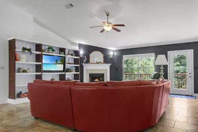 8678 Reagan Dr, Pensacola, FL 32506 - Photo 10