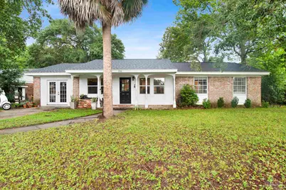 206 Norwich Dr, Gulf Breeze, FL 32561 - Photo 1