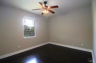 7421 Deck Ln, Pensacola, FL 32526 - Photo 16
