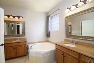 7421 Deck Ln, Pensacola, FL 32526 - Photo 16