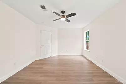 8220 Lode Star Ave, Pensacola, FL 32514 - Photo 16