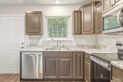 6884 Fast Gun Ln, Milton, FL 32570 - Photo 12