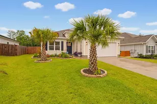 889 Windhill Dr, Cantonment, FL 32533 - Photo 4