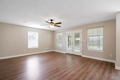 5320 Powrie Dr, Pensacola, FL 32504 - Photo 2