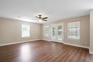 5320 Powrie Dr, Pensacola, FL 32504 - Photo 2