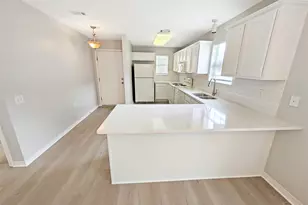 5915 Bilek Dr, Pensacola, FL 32526 - Photo 2