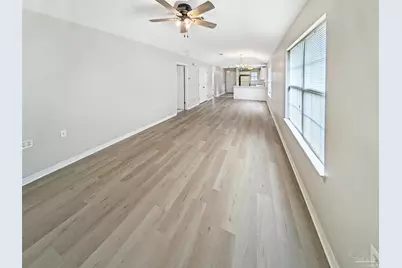 5915 Bilek Dr, Pensacola, FL 32526 - Photo 6