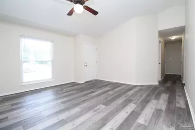 8126 Crystal Wells Pl, Pensacola, FL 32514 - Photo 4