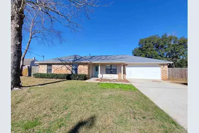 1306 Pine Hill Cir, Pensacola, FL 32506 - Photo 1