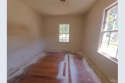 209 NW Gilliland Rd, Pensacola, FL 32507 - Photo 12