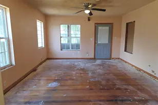 209 NW Gilliland Rd, Pensacola, FL 32507 - Photo 4