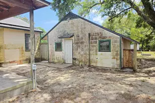 209 NW Gilliland Rd, Pensacola, FL 32507 - Photo 18