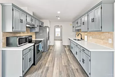 577 Batten Blvd, Pensacola, FL 32507 - Photo 2