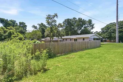 1904 Heinrich St, Pensacola, FL 32507 - Photo 12