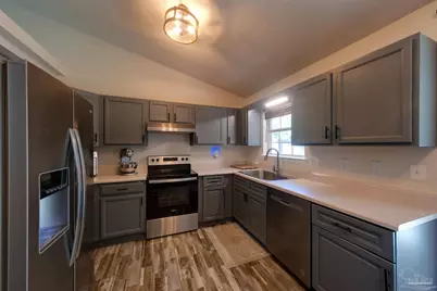 6171 Ashton Woods Cir, Milton, FL 32570 - Photo 12