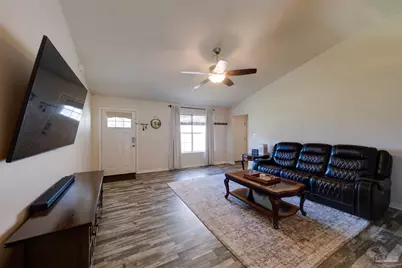 6171 Ashton Woods Cir, Milton, FL 32570 - Photo 8