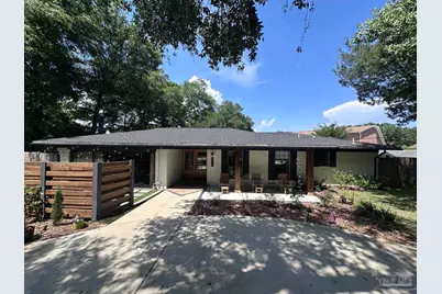 302 Bear Dr, Gulf Breeze, FL 32561 - Photo 1