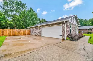 5595 Cane Syrup Cir, Pace, FL 32571 - Photo 4