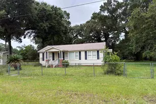 121 Virginia Way, Pensacola, FL 32505 - Photo 2