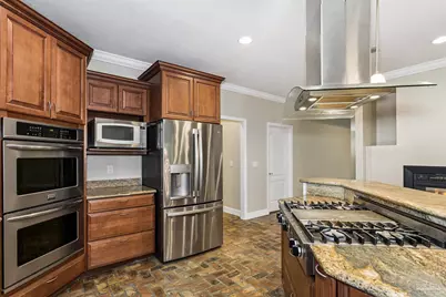 16340 Innerarity Pt Rd, Pensacola, FL 32507 - Photo 10