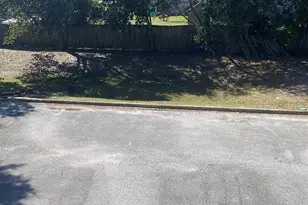 531 S D St, Pensacola, FL 32501 - Photo 8