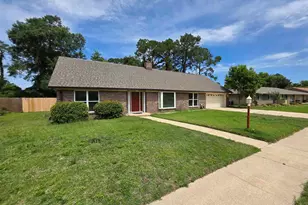 7866 Apollo Dr, Pensacola, FL 32506 - Photo 2