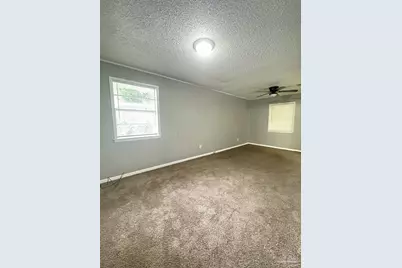 104 W Garfield Dr, Pensacola, FL 32505 - Photo 6