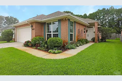 1449 Champions Green Dr, Gulf Breeze, FL 32563 - Photo 2