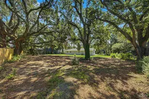 7265 Lockhart St, Pensacola, FL 32526 - Photo 38
