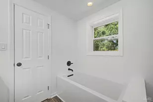 7265 Lockhart St, Pensacola, FL 32526 - Photo 24