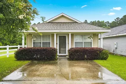 1237 Brownfield Rd, Pensacola, FL 32526 - Photo 2