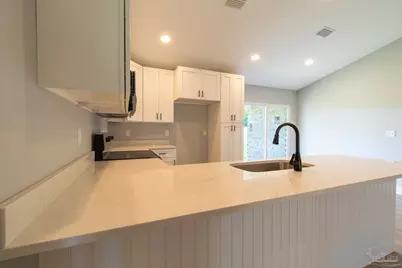4621 Queen Palm Ct, Milton, FL 32571 - Photo 6