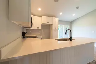 4621 Queen Palm Ct, Milton, FL 32571 - Photo 6