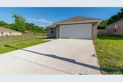 4621 Queen Palm Ct, Milton, FL 32571 - Photo 2