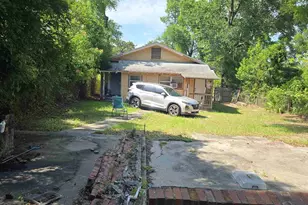 1915 W Gadsden St, Pensacola, FL 32501 - Photo 4