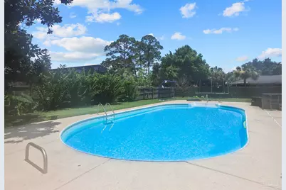 2810 Venetian Garden, Gulf Breeze, FL 32563 - Photo 2
