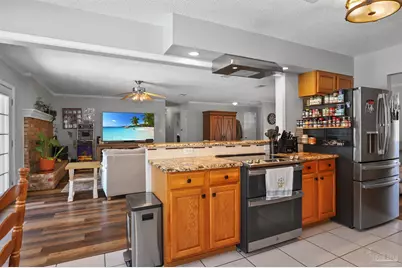 2810 Venetian Garden, Gulf Breeze, FL 32563 - Photo 12
