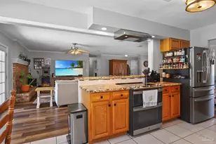 2810 Venetian Garden, Gulf Breeze, FL 32563 - Photo 12