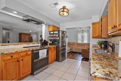 2810 Venetian Garden, Gulf Breeze, FL 32563 - Photo 4