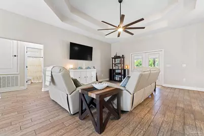 9185 Iron Gate Blvd, Milton, FL 32571 - Photo 8
