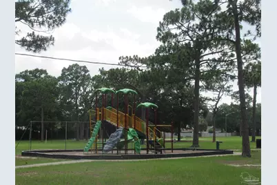 4900 Lanett Dr, Pensacola, FL 32526 - Photo 6